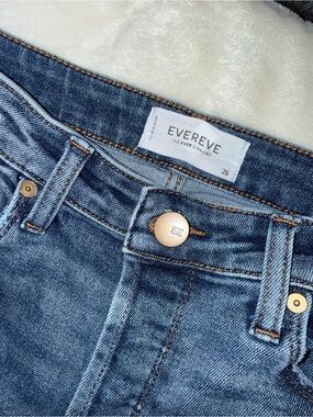 Evereve high rise Medium Blue Women’s Straight Leg Jeans size 26